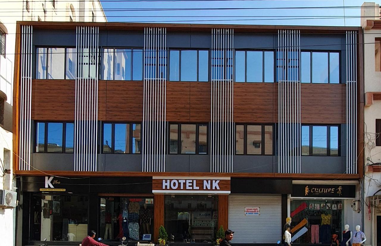 Hotel N K Bhuj Exteriör bild